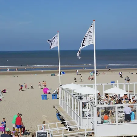 בית נופש Holiday Huis Met De Vijvers