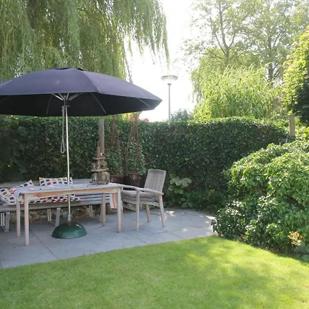 Holiday Huis Met De Vijvers בית נופש Sint Pancras