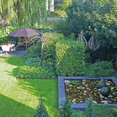Holiday Huis Met De Vijvers בית נופש