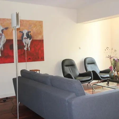 Holiday Huis Met De Vijvers בית נופש