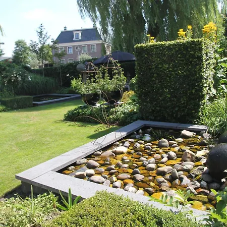 Holiday Huis Met De Vijvers בית נופש *
